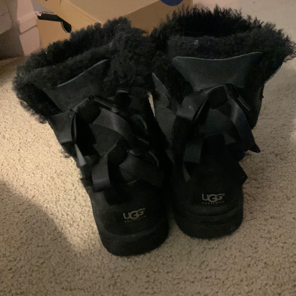 UGG bailey bows